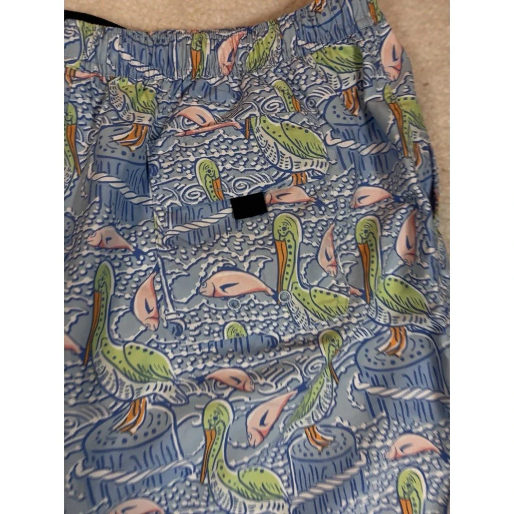 Vineyard Vines Swim Trunks Mens‎  Blue Pelican Fish Size Xl